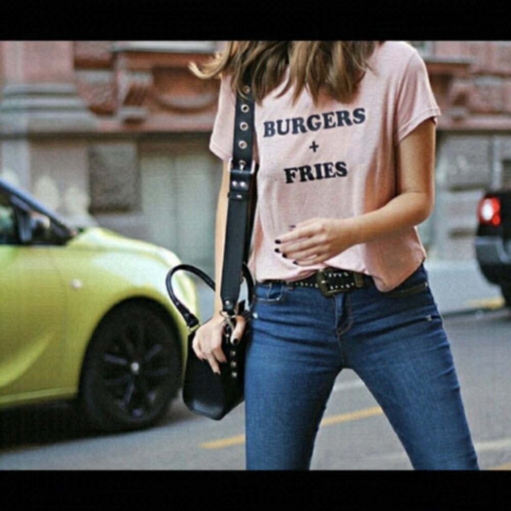𝅺H&M Divided Burgers and Fries T-Shirt Size Medium